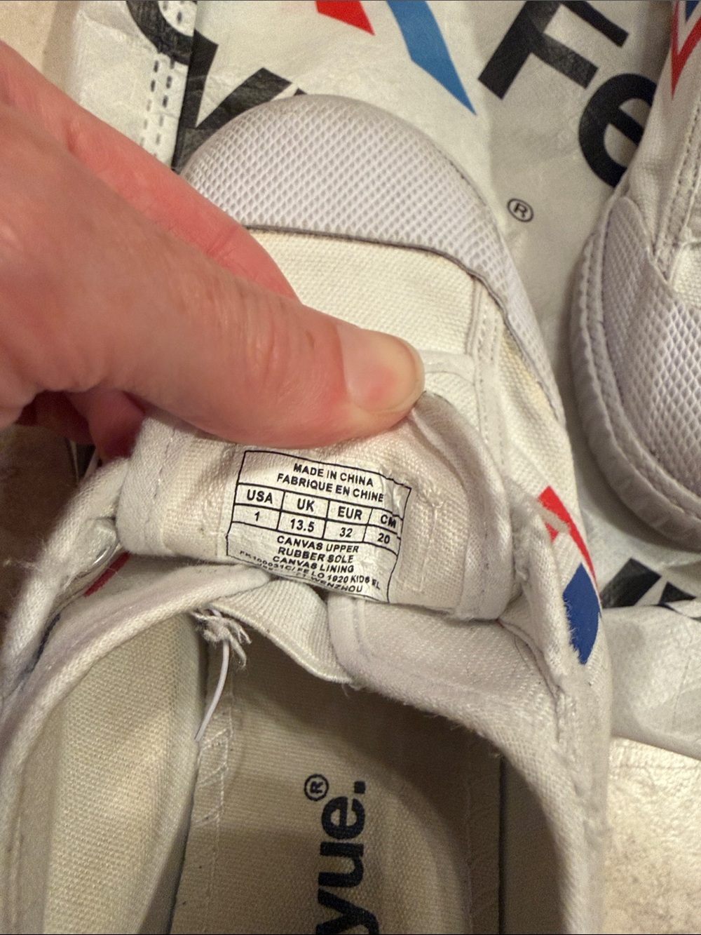 Feiyue Kids White Canvas Sneakers with Red & Blue Accents Size 1 - Picture 3 of 8